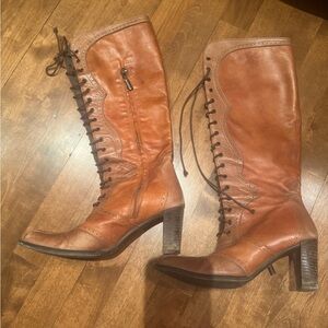 Elegant Tan Lace-Up Women's Boots